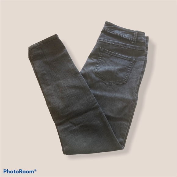 ⭐️ 3/$20 ⭐️ Nine West black jeans - Picture 2 of 3